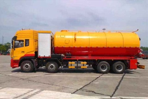 東風天龍前四后八清洗吸污車